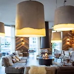 Urban 4*