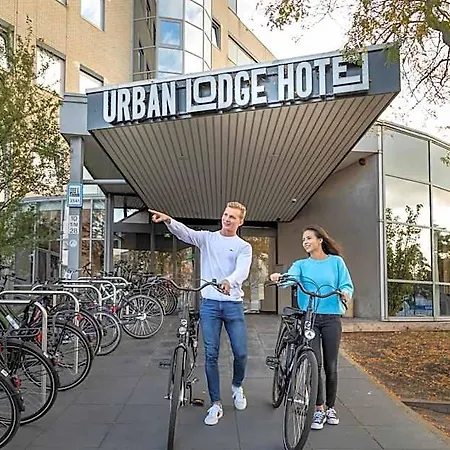 Hotel Urban 4*