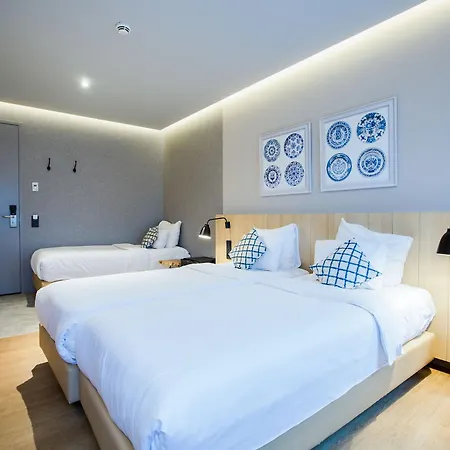 Hotel Urban 4*