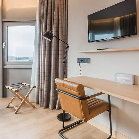 Urban Hotel