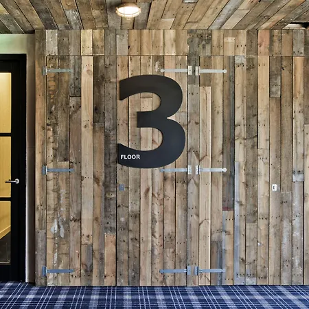 Urban Hotel 4*