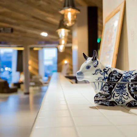 Urban Hotel