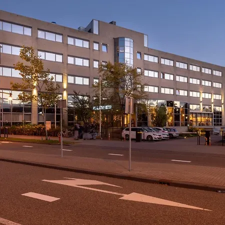 Hotel Urban 4*
